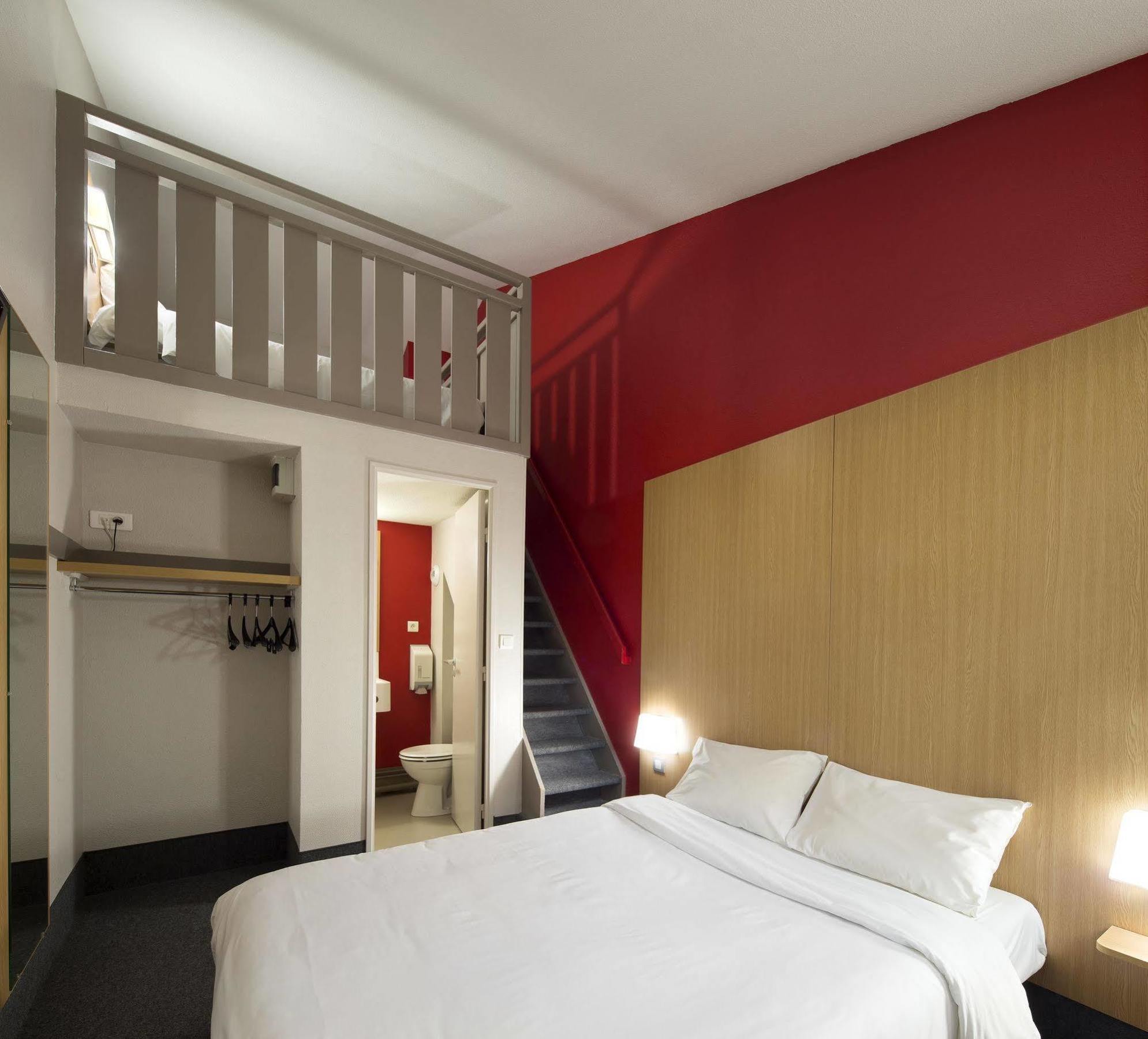B&B Hotel Laval Change Eksteriør bilde