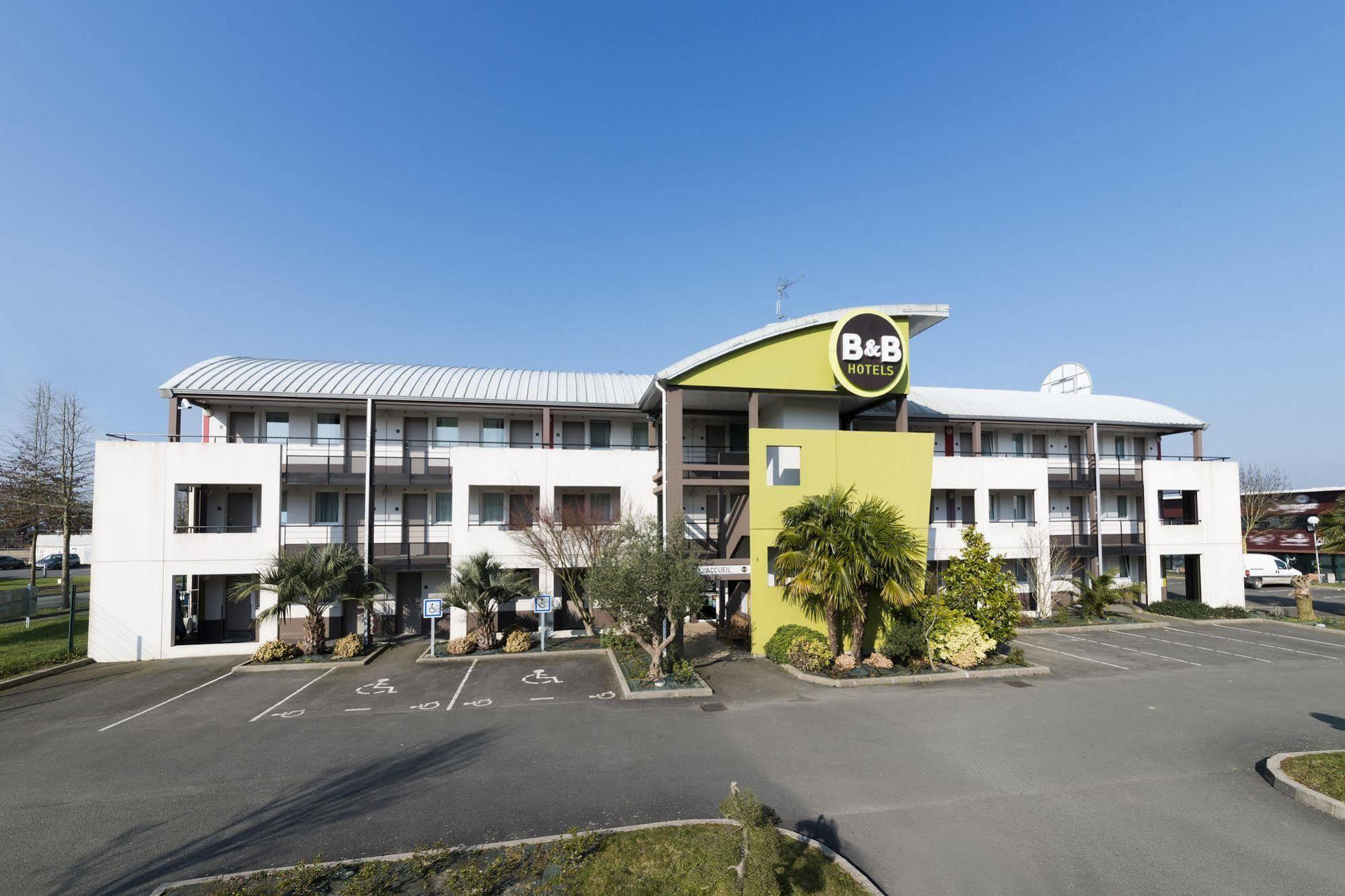 B&B Hotel Laval Change Eksteriør bilde